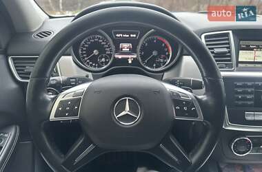 Внедорожник / Кроссовер Mercedes-Benz M-Class 2013 в Иршаве