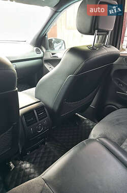 Позашляховик / Кросовер Mercedes-Benz M-Class 2005 в 