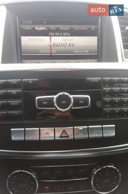 Внедорожник / Кроссовер Mercedes-Benz M-Class 2013 в 