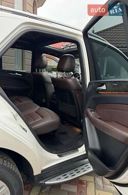 Внедорожник / Кроссовер Mercedes-Benz M-Class 2014 в 