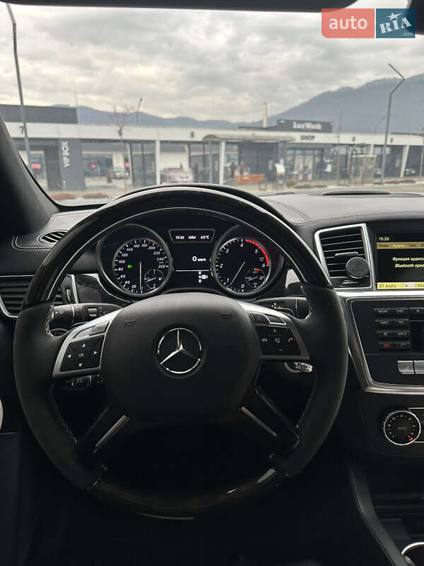 Внедорожник / Кроссовер Mercedes-Benz M-Class 2011 в Хусте