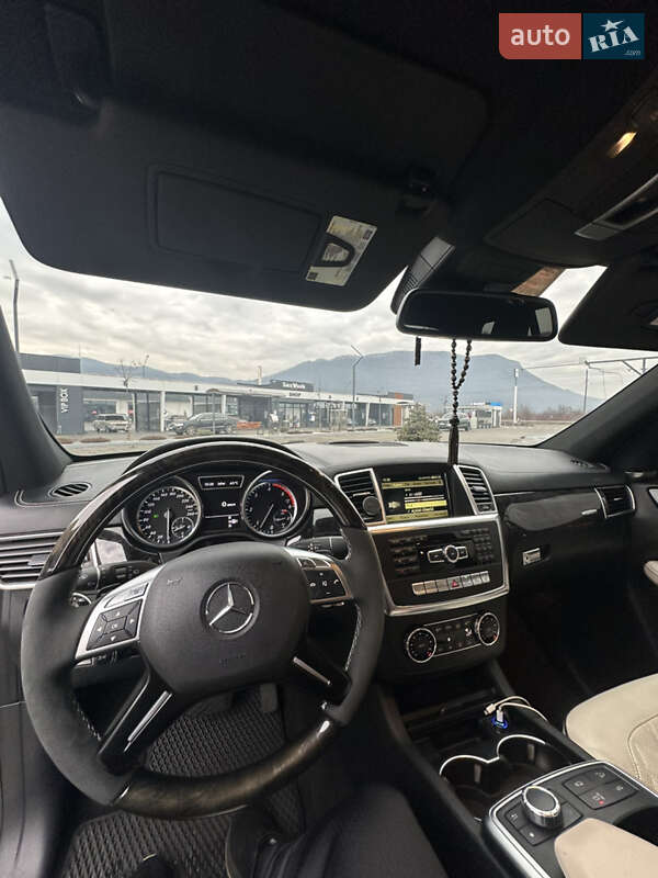 Внедорожник / Кроссовер Mercedes-Benz M-Class 2011 в Хусте