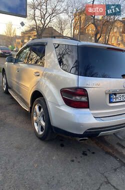 Позашляховик / Кросовер Mercedes-Benz M-Class 2005 в 