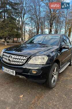 Внедорожник / Кроссовер Mercedes-Benz M-Class 2006 в Кицмани