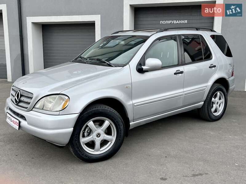 Внедорожник / Кроссовер Mercedes-Benz M-Class 2001 в Виннице