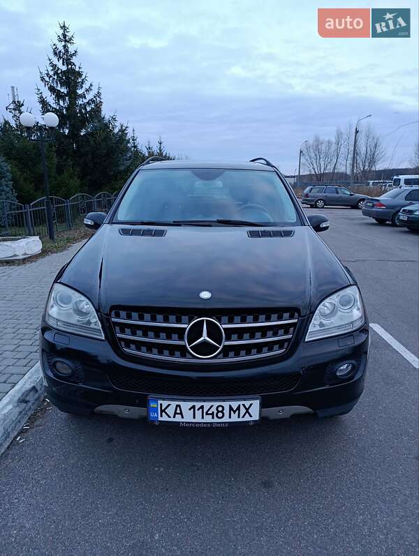 Mercedes-Benz M-Class 2008