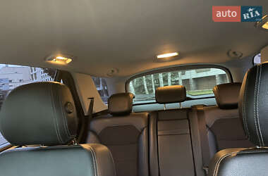 Внедорожник / Кроссовер Mercedes-Benz M-Class 2012 в 