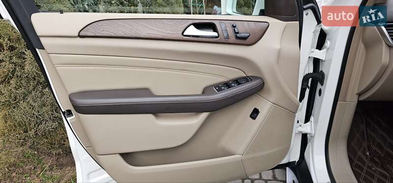 Внедорожник / Кроссовер Mercedes-Benz M-Class 2013 в Ровно