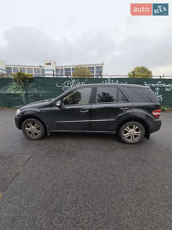 Внедорожник / Кроссовер Mercedes-Benz M-Class 2007 в Киеве