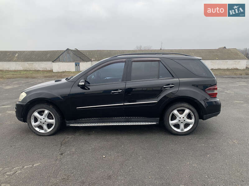 Внедорожник / Кроссовер Mercedes-Benz M-Class 2008 в Кривом Роге