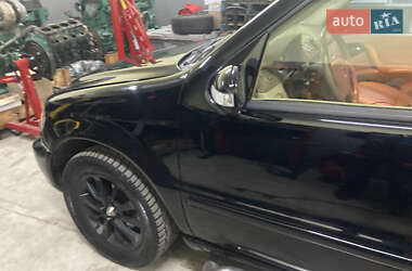 Внедорожник / Кроссовер Mercedes-Benz M-Class 2003 в 
