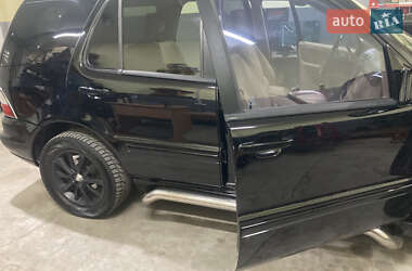 Внедорожник / Кроссовер Mercedes-Benz M-Class 2003 в 