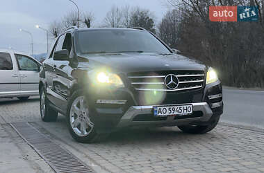 Позашляховик / Кросовер Mercedes-Benz M-Class 2011 в 