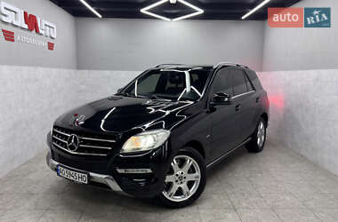Позашляховик / Кросовер Mercedes-Benz M-Class 2011 в 