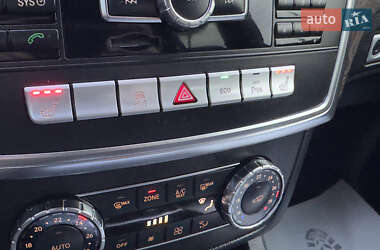 Позашляховик / Кросовер Mercedes-Benz M-Class 2011 в 