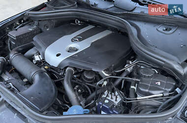 Позашляховик / Кросовер Mercedes-Benz M-Class 2011 в 