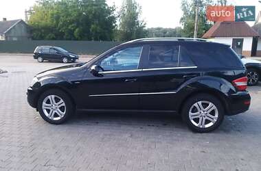 Внедорожник / Кроссовер Mercedes-Benz M-Class 2010 в 