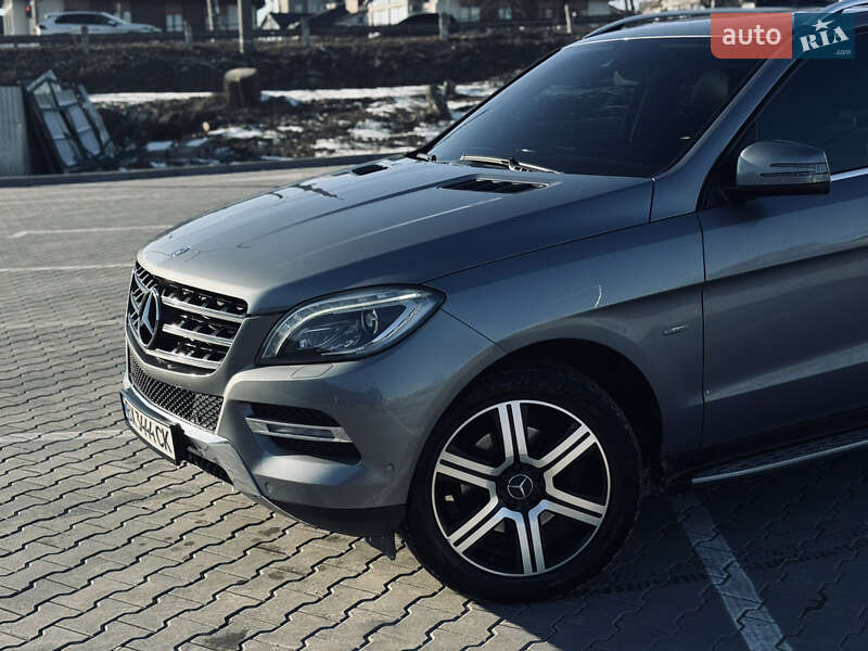 Внедорожник / Кроссовер Mercedes-Benz M-Class 2012 в Хмельницком