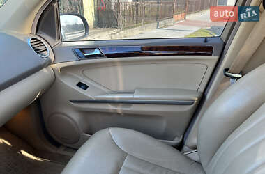 Позашляховик / Кросовер Mercedes-Benz M-Class 2006 в 