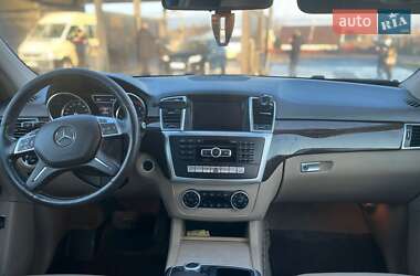 Внедорожник / Кроссовер Mercedes-Benz M-Class 2014 в 