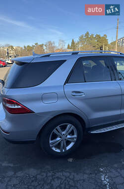 Внедорожник / Кроссовер Mercedes-Benz M-Class 2013 в 