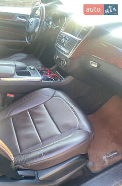 Внедорожник / Кроссовер Mercedes-Benz M-Class 2014 в 