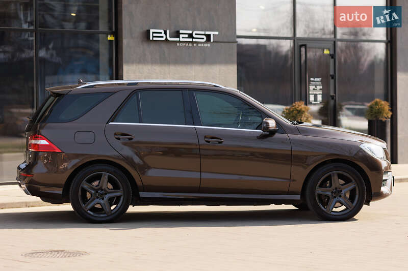 Внедорожник / Кроссовер Mercedes-Benz M-Class 2011 в Ужгороде