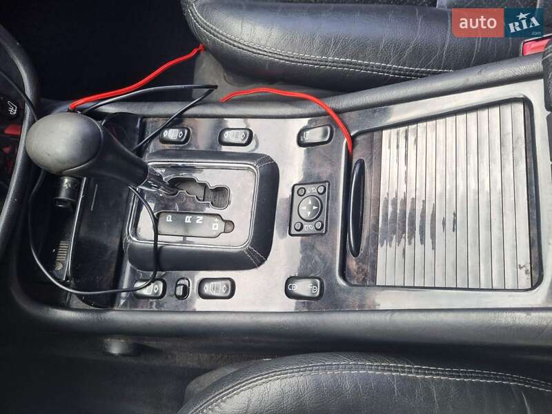 Позашляховик / Кросовер Mercedes-Benz M-Class 2004 в Києві