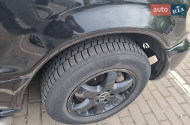 Внедорожник / Кроссовер Mercedes-Benz M-Class 2004 в Киеве