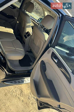Внедорожник / Кроссовер Mercedes-Benz M-Class 2013 в 