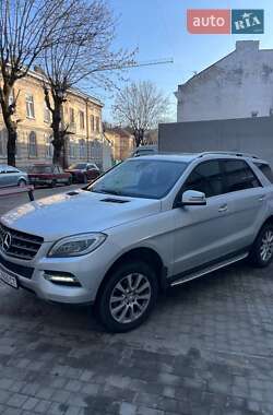 Внедорожник / Кроссовер Mercedes-Benz M-Class 2012 в 