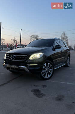 Внедорожник / Кроссовер Mercedes-Benz M-Class 2014 в Николаеве