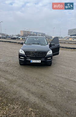 Внедорожник / Кроссовер Mercedes-Benz M-Class 2013 в Львове