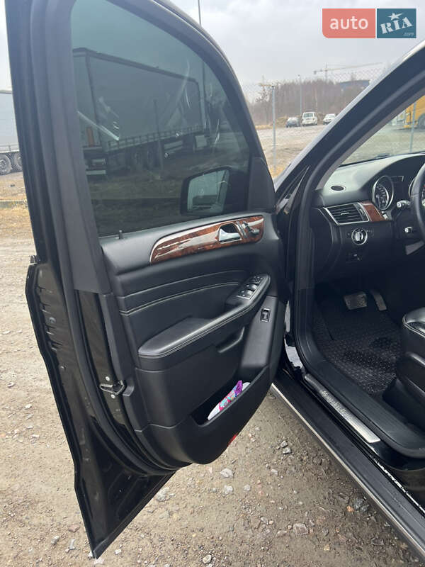 Внедорожник / Кроссовер Mercedes-Benz M-Class 2013 в Львове