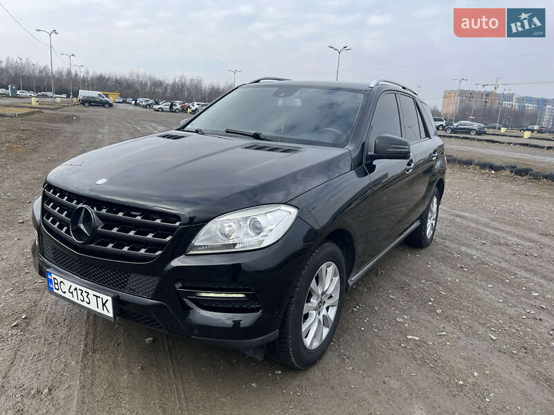 Внедорожник / Кроссовер Mercedes-Benz M-Class 2013 в Львове