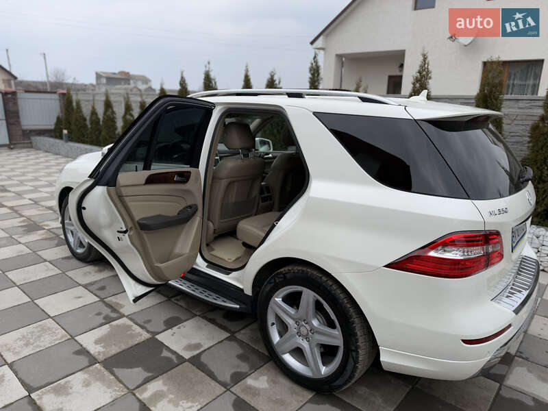 Позашляховик / Кросовер Mercedes-Benz M-Class 2012 в Летичіві фото 41 Позашляховик / Кросовер Mercedes-Benz M-Class 2012 в Летичіві