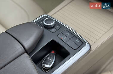 Внедорожник / Кроссовер Mercedes-Benz M-Class 2012 в 
