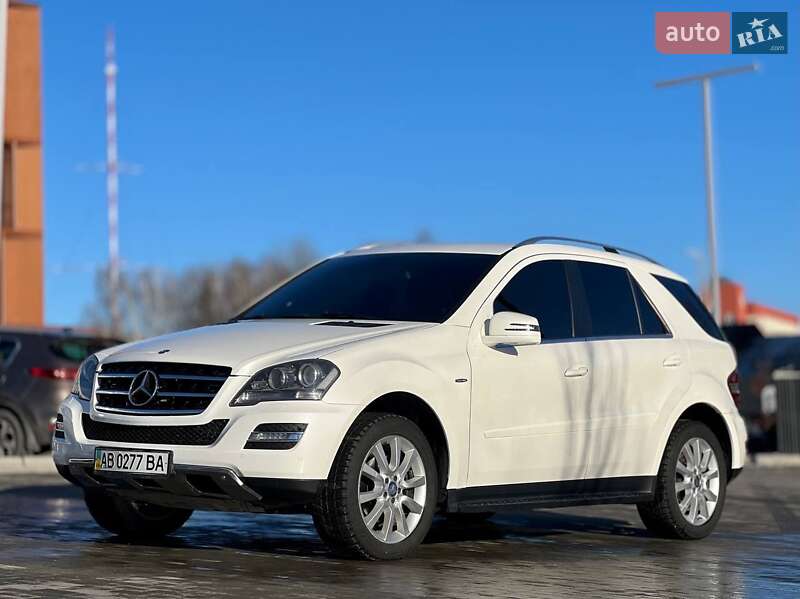 Внедорожник / Кроссовер Mercedes-Benz M-Class 2010 в 
