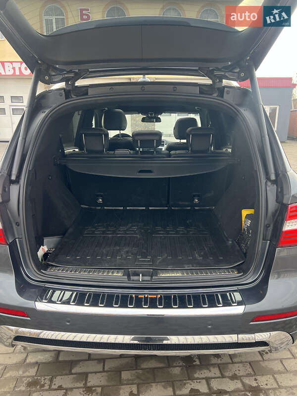 Позашляховик / Кросовер Mercedes-Benz M-Class 2013 в Луцьку