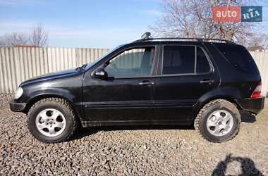 Внедорожник / Кроссовер Mercedes-Benz M-Class 2004 в 