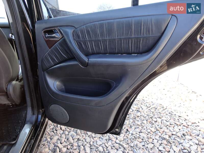 Позашляховик / Кросовер Mercedes-Benz M-Class 2004 в Люботині
