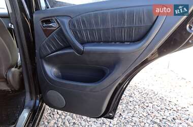Внедорожник / Кроссовер Mercedes-Benz M-Class 2004 в 