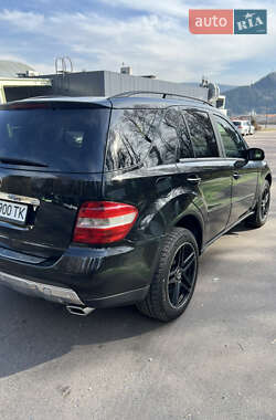 Внедорожник / Кроссовер Mercedes-Benz M-Class 2006 в 