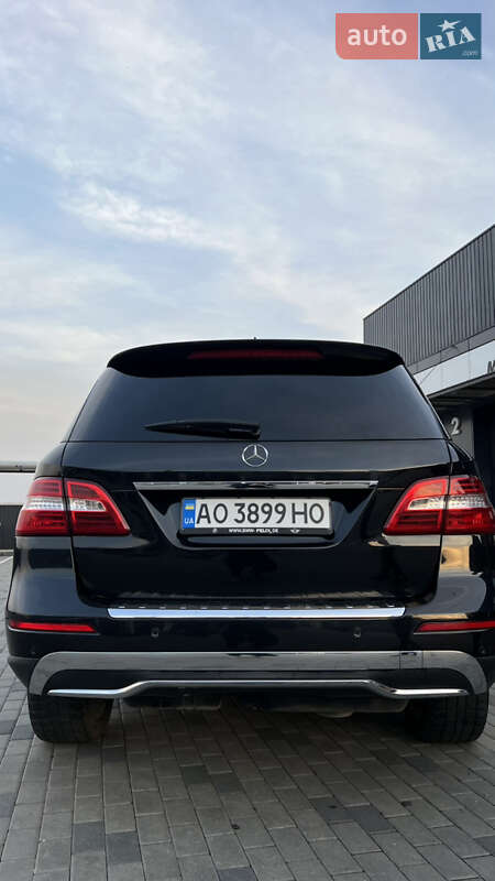 Внедорожник / Кроссовер Mercedes-Benz M-Class 2012 в Хусте