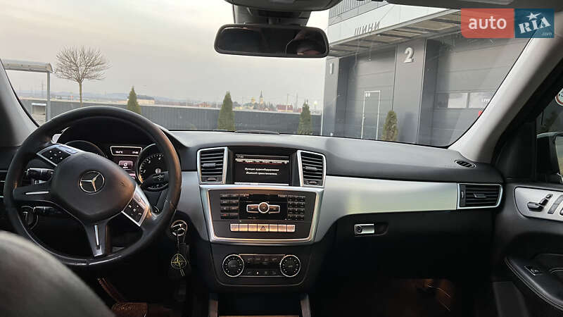 Внедорожник / Кроссовер Mercedes-Benz M-Class 2012 в Хусте