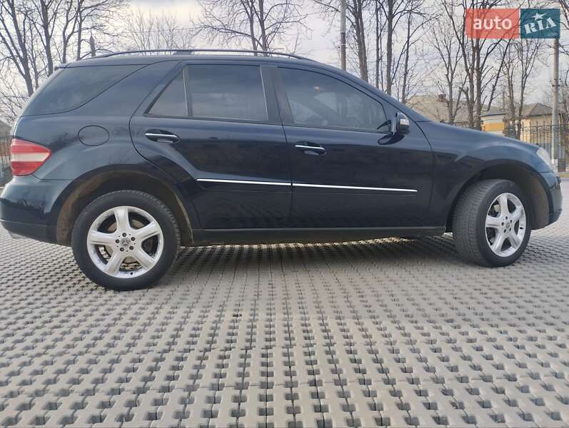 Внедорожник / Кроссовер Mercedes-Benz M-Class 2006 в Тульчине
