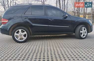Внедорожник / Кроссовер Mercedes-Benz M-Class 2006 в 