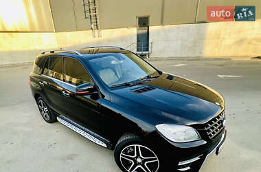 Внедорожник / Кроссовер Mercedes-Benz M-Class 2014 в 