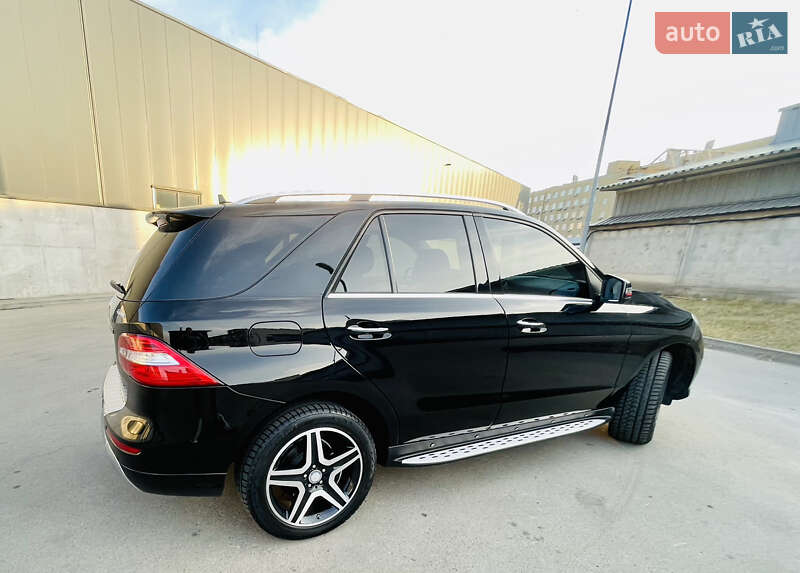 Внедорожник / Кроссовер Mercedes-Benz M-Class 2014 в Киеве