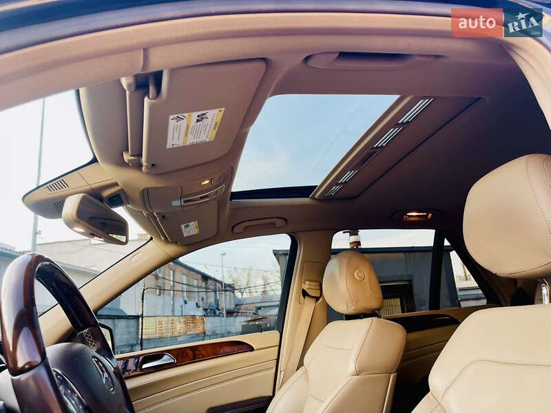 Внедорожник / Кроссовер Mercedes-Benz M-Class 2014 в Киеве